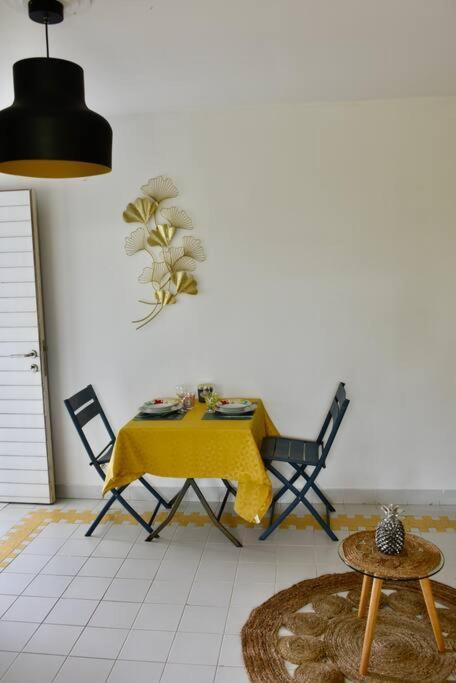 Joli Manga Soley Studio Dans Tres Belle Residence Saint-Francois  Ngoại thất bức ảnh